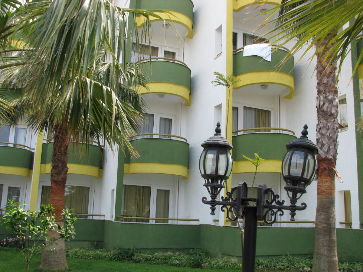 imagini hotel DELPHIN BOTANIK